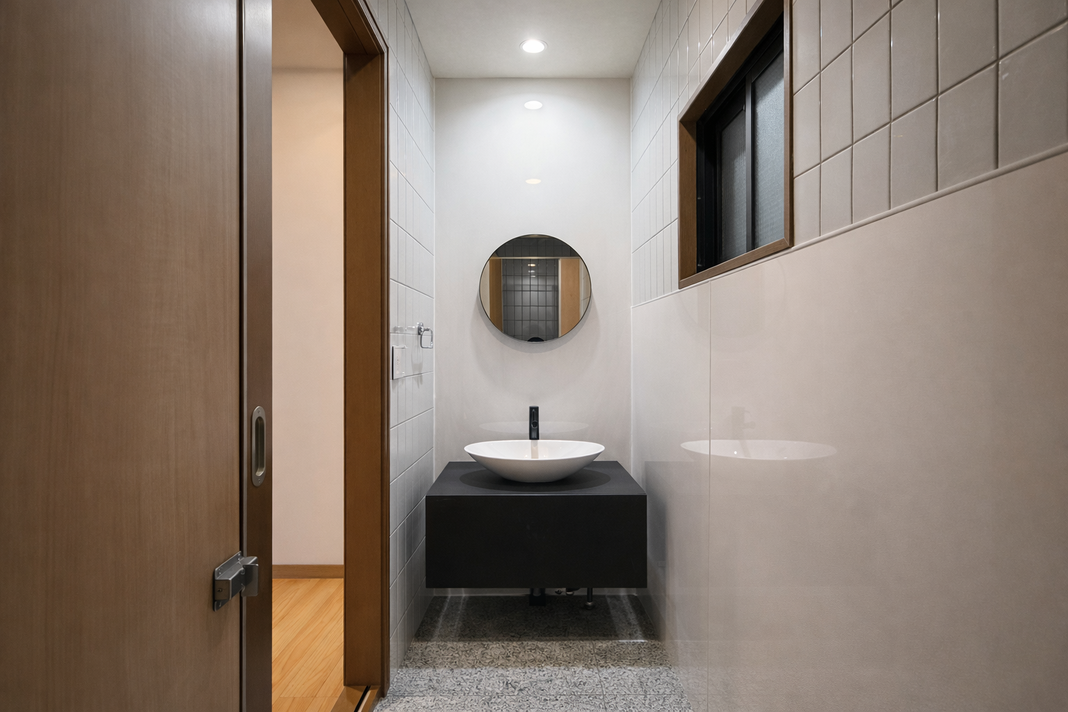 鉄筋コンクリート造２階建てのリノベーション工事