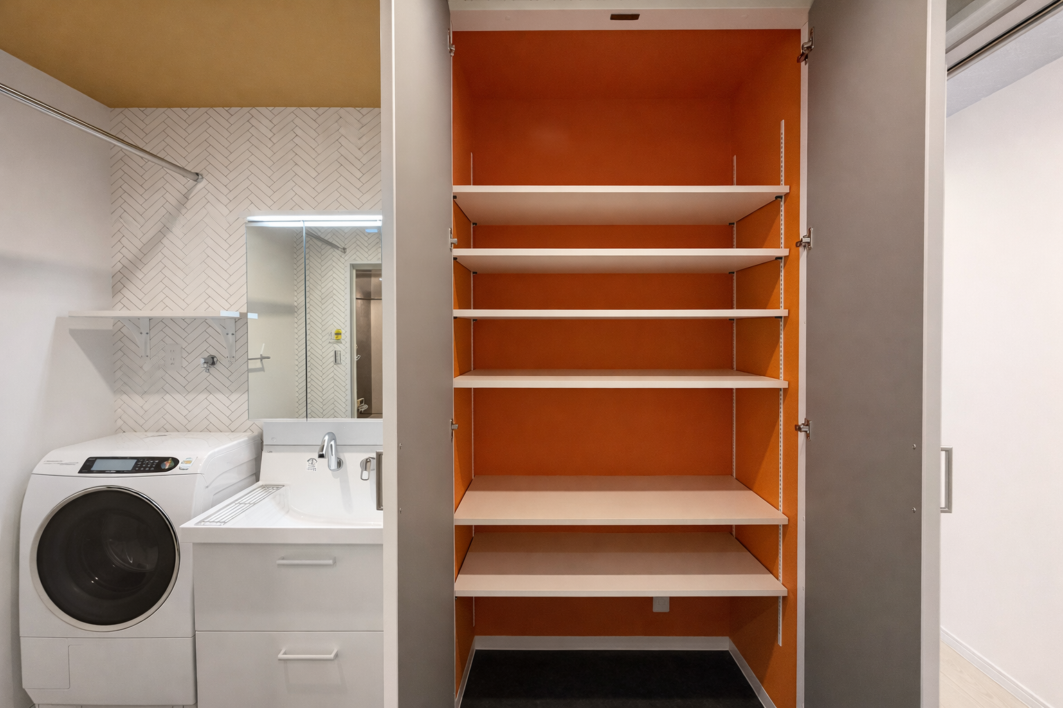 木造２階建てまるごとリノベ―ジョン